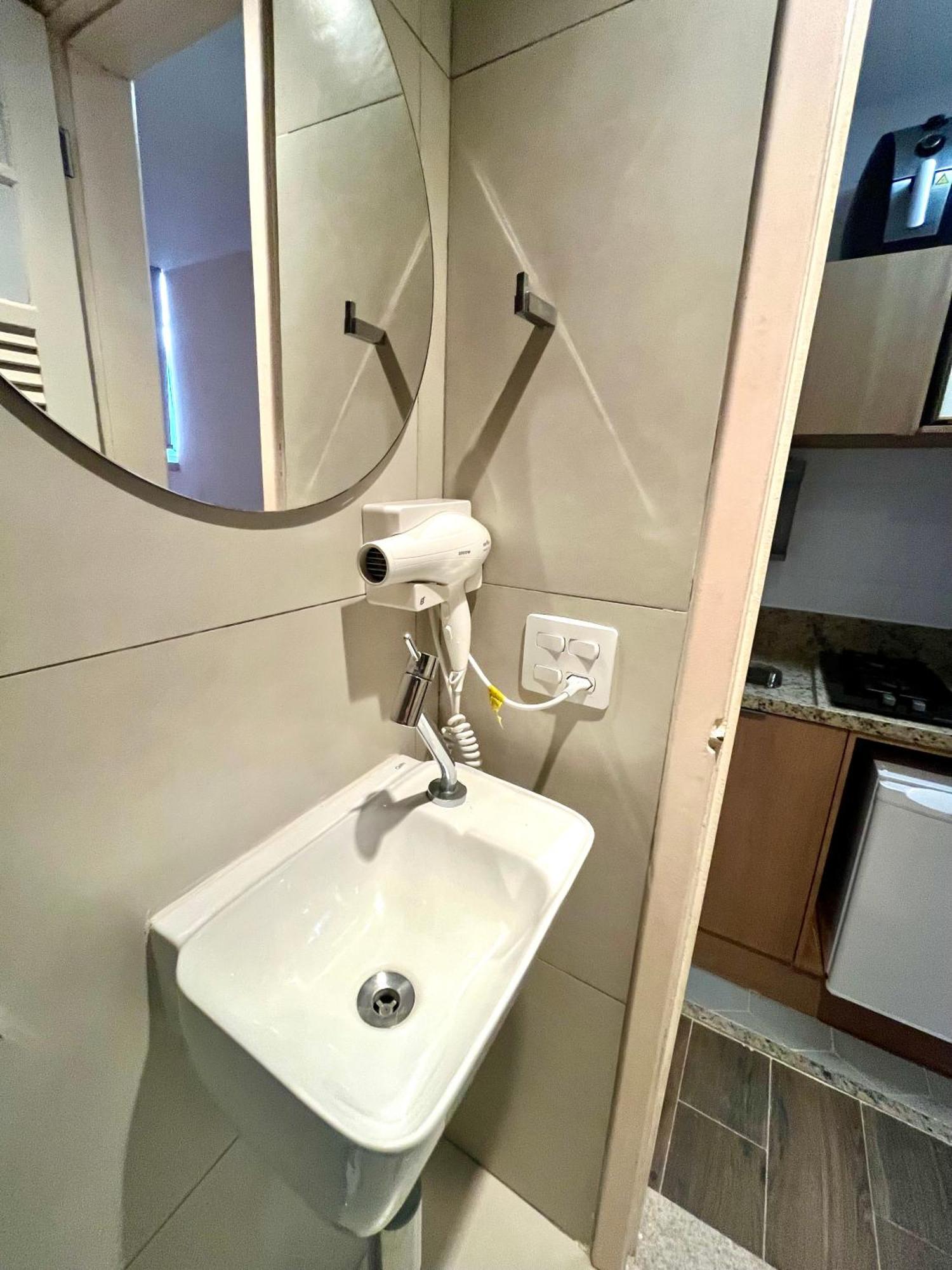 Apartamento/Estudio No Leblon. Ріо-де-Жанейро Екстер'єр фото